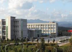 云南師范大學文理學院--主教學樓