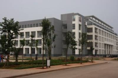 云南能源職業(yè)技術(shù)學(xué)院&mdash;&mdash;校園景光